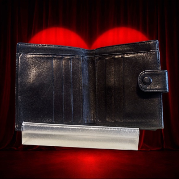 CHANEL Black Leather Compact CC Wallet - Picture 7 of 10